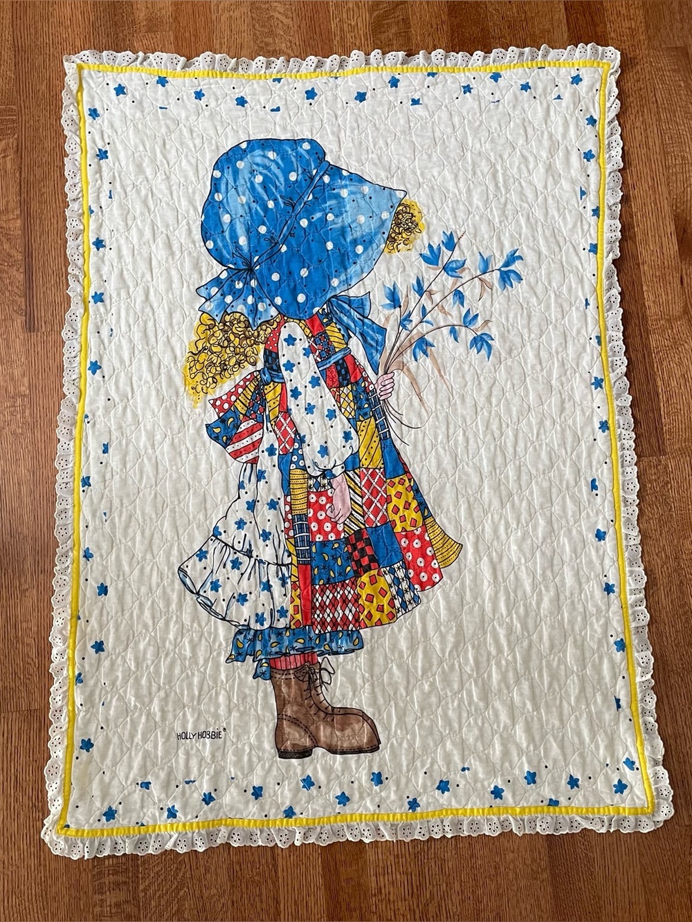 Vintage 70s Holly Hobbie Quilted Blanket Baby Crib Wall Hanging Lace Trim 42x30